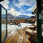 Modern In The Heart Of The Sunnmore Alps Semesterbostad Sykkylven