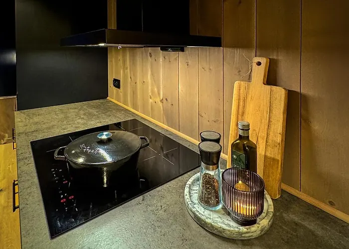 Modern In The Heart Of The Sunnmore Alps Semesterbostad